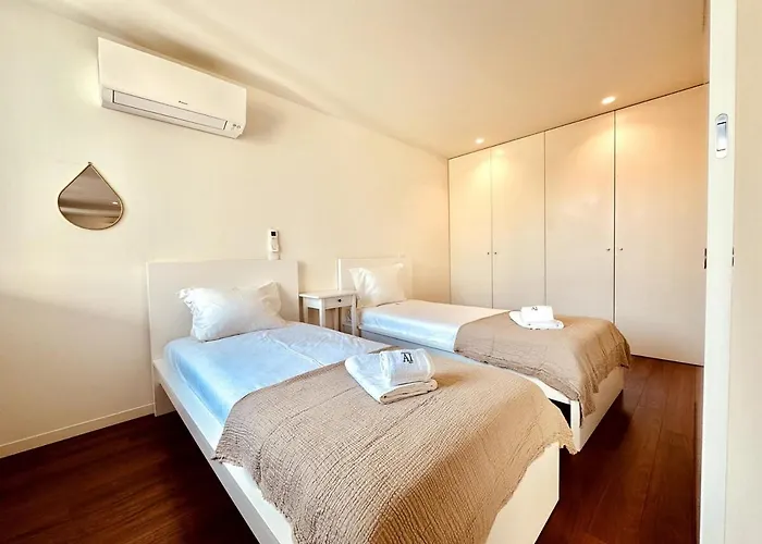 Bombarda 250 E Διαμέρισμα *