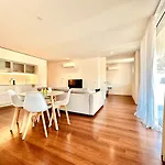 Apartmán Bombarda 250 E *